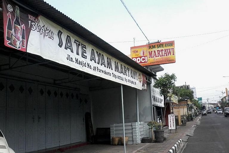 Rasakan Kelezatan Warung Bu Sum di Jantung Cilacap